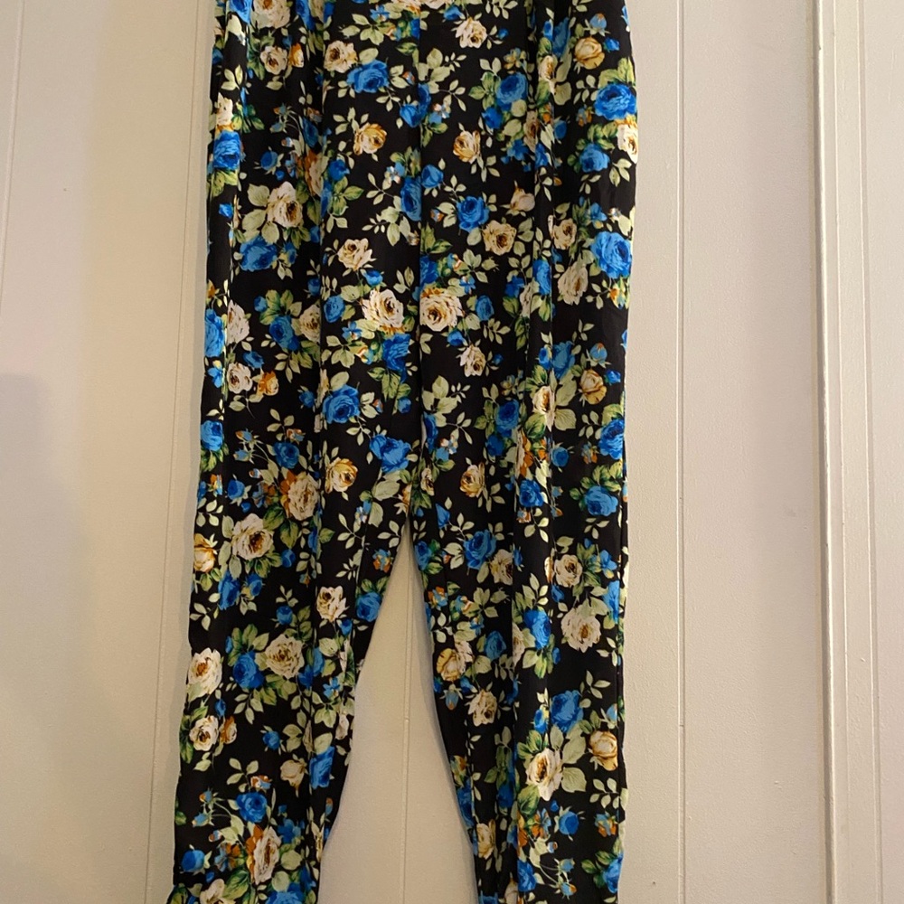 C'est La Vie Floral Jeanie Pants